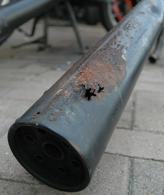 AUSPUFF_0001.jpg (132.49 KiB) 35160 mal betrachtet Austauschen oder Reparieren?