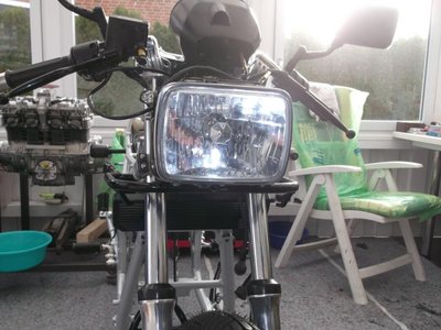 Klarglas mit LED sieht so genial aus.<br />Scheiß was auf TÜV!